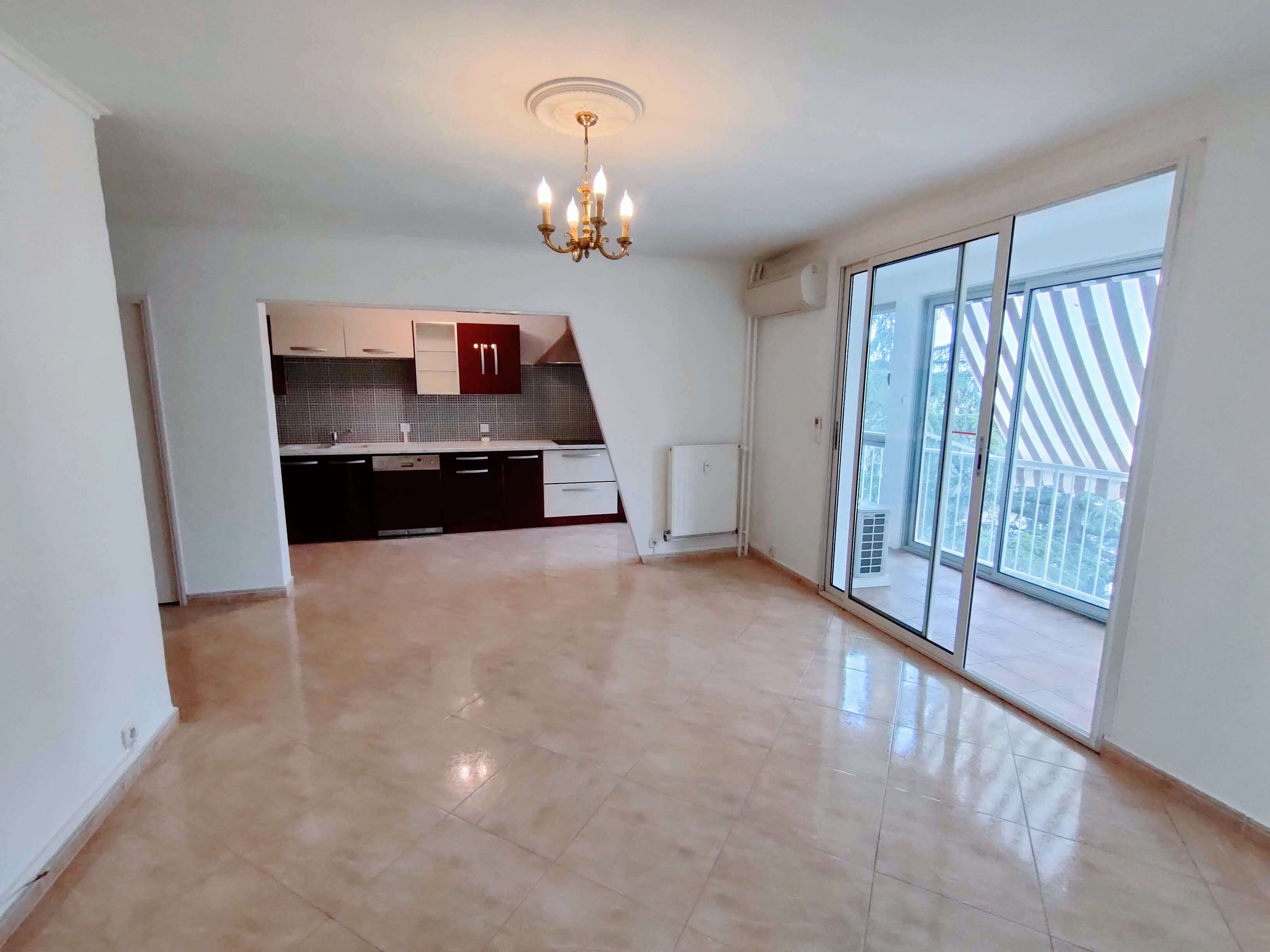 Appartement T3 avec loggia - Manosque - Réf. 232 - Photo 2